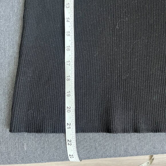 🌻 H&M Divded Ribbed Turtle Neck Top - Picture 6 of 6